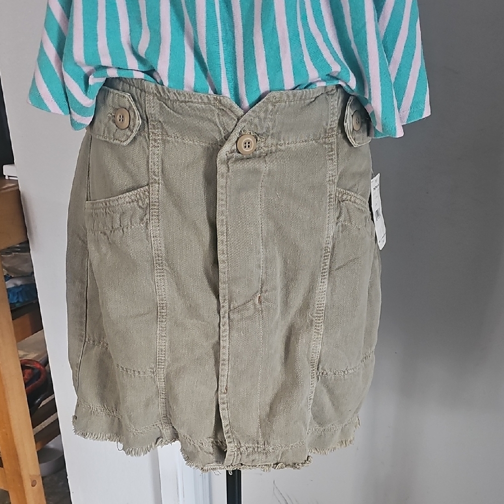 Green Button-Front Skirt